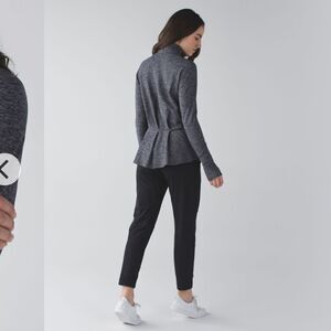 Lululemon Warm Your Core Long Sleeve Tee
Heathered Black